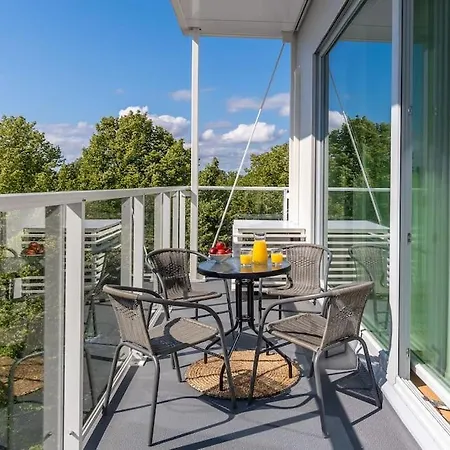 Апартаменты Family With Air-conditioning, Balcony, Free Parking!